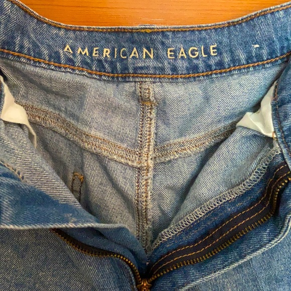 Blue Wash Denim Mom Short by American Eagle - Picture 4 of 5
